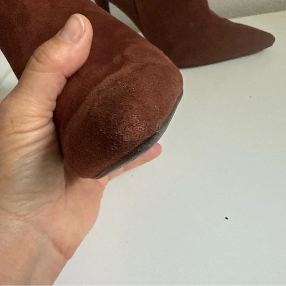 Guess Elegant Brown Suede Ankle Boots - Picture 11 of 14